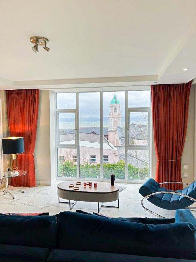 Modern Luxurious Apartment W/ Patio Balcony & View Jordanstown Exteriör bild